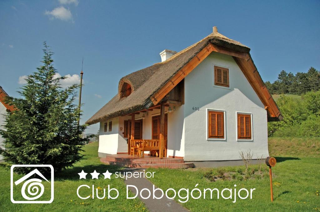 Certifikát, hodnocení, plakát nebo jiný dokument vystavený v ubytování Club Dobogómajor superior