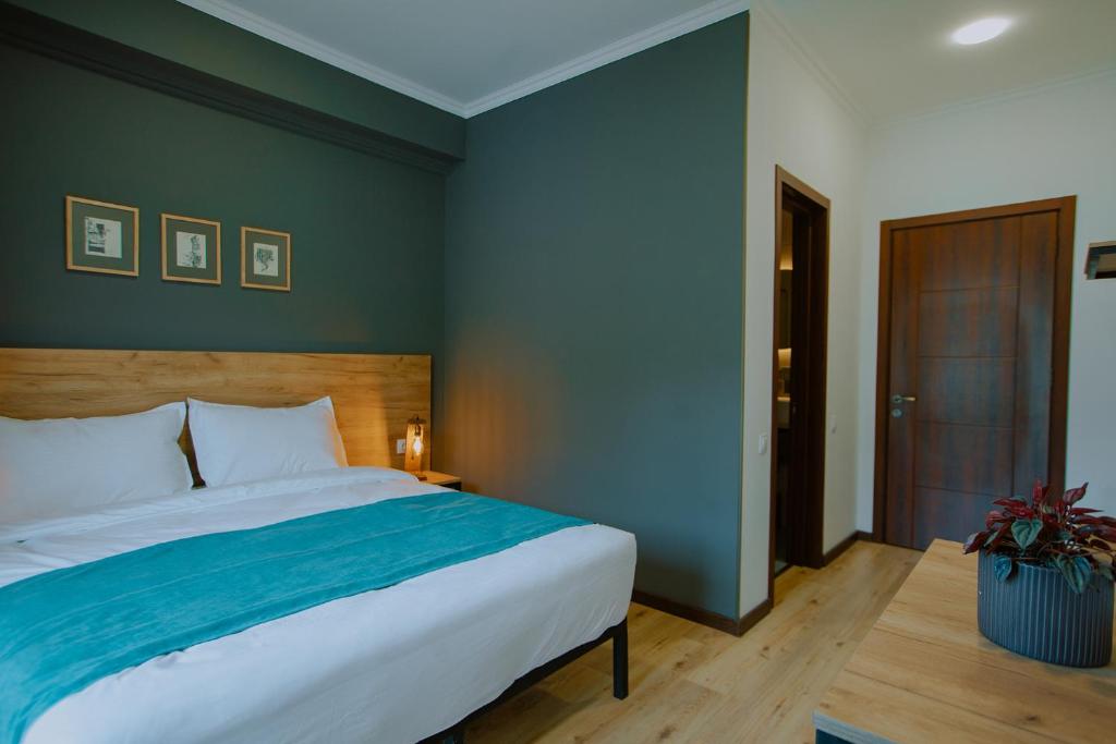 Northgate Hotel Kazbegi - Double Room With Back Mountain View