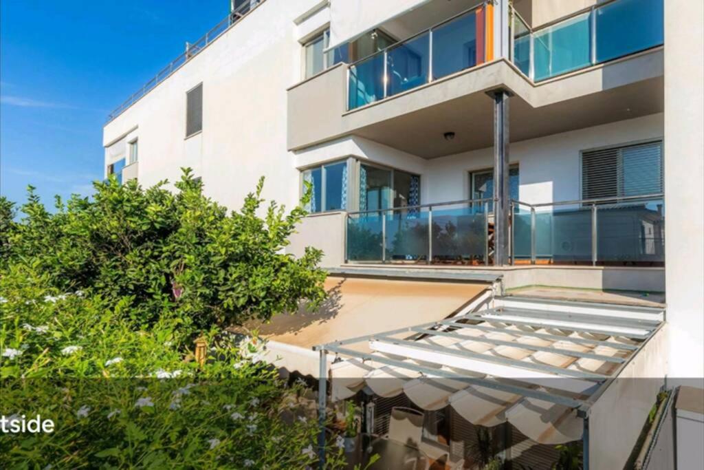 Balkón nebo terasa v ubytování Syrenah Apartment in Can Picafort