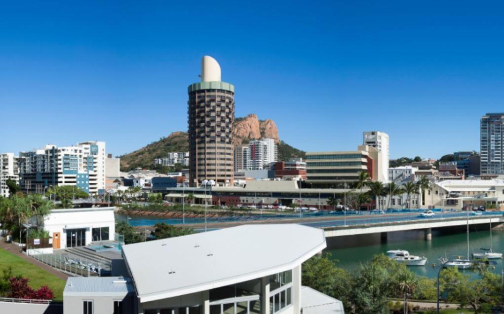 Grand Hotel and Apartments Townsville - Resim 31