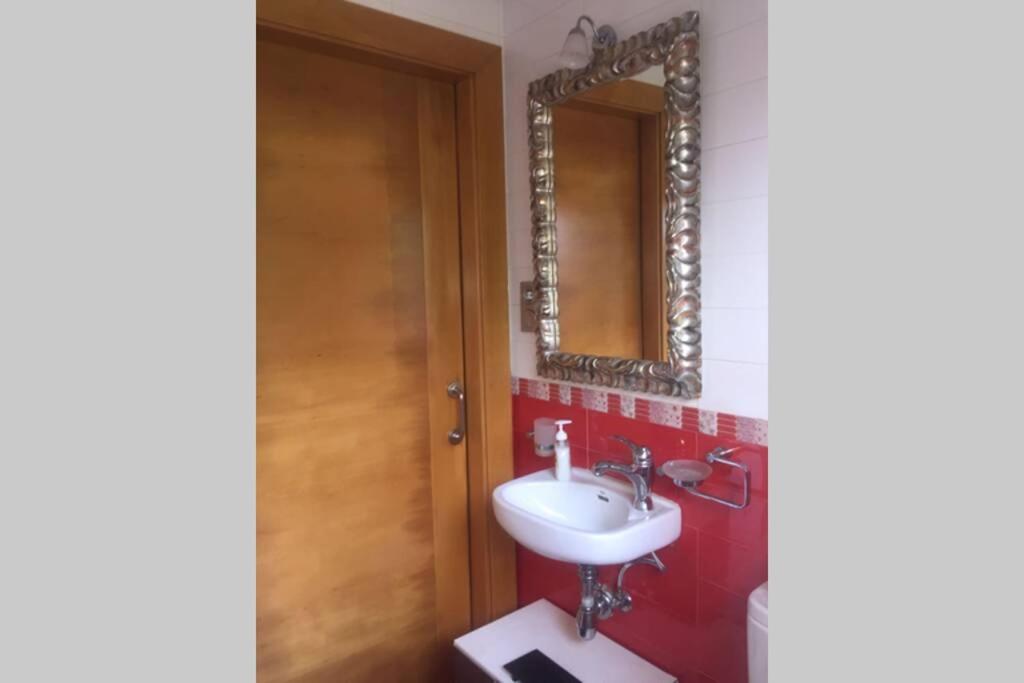 Koupelna v ubytování Villa Brandán - Villa con piscina privada para 12p - VV-187-AS Y VV-188-AS