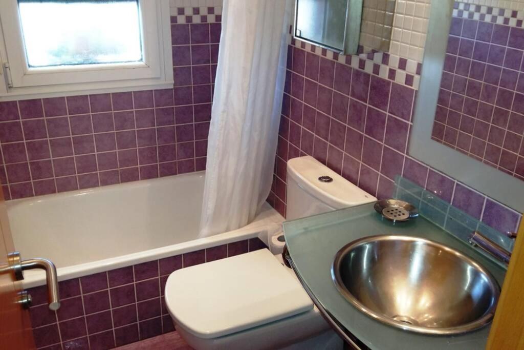 Koupelna v ubytování Villa Brandán - Villa con piscina privada para 12p - VV-187-AS Y VV-188-AS