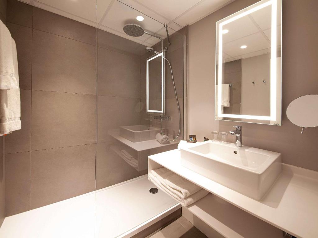 Koupelna v ubytování Novotel Clermont-Ferrand