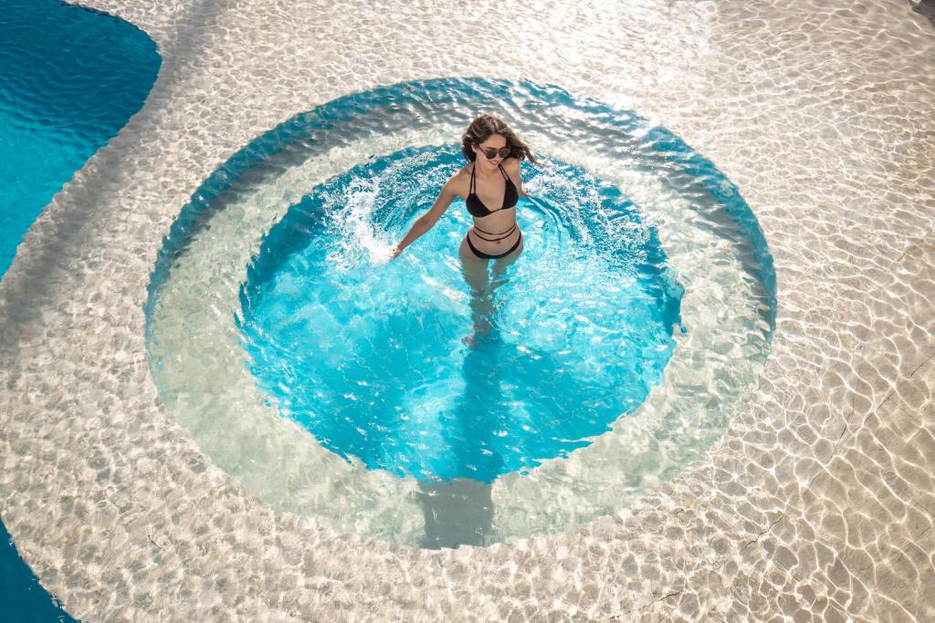 Bazén v ubytování Pickalbatros Aqua Blu Resort - Hurghada nebo v jeho okolí
