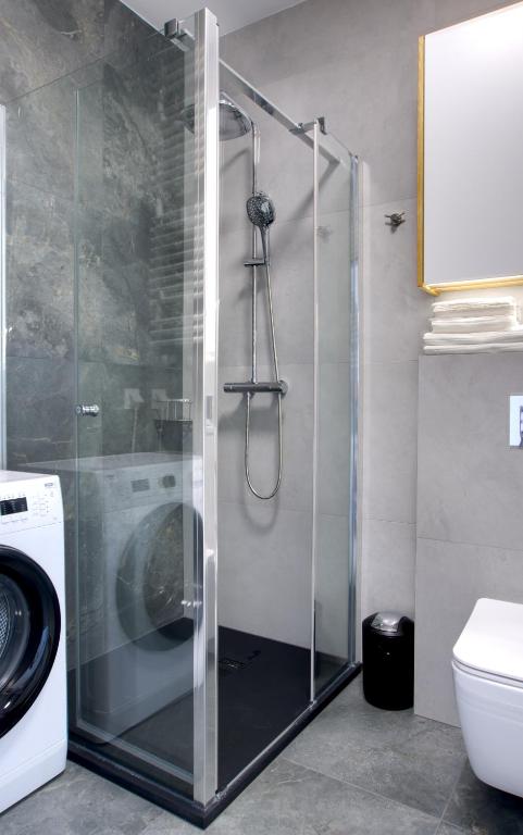 Essence Apartments Amber - 11