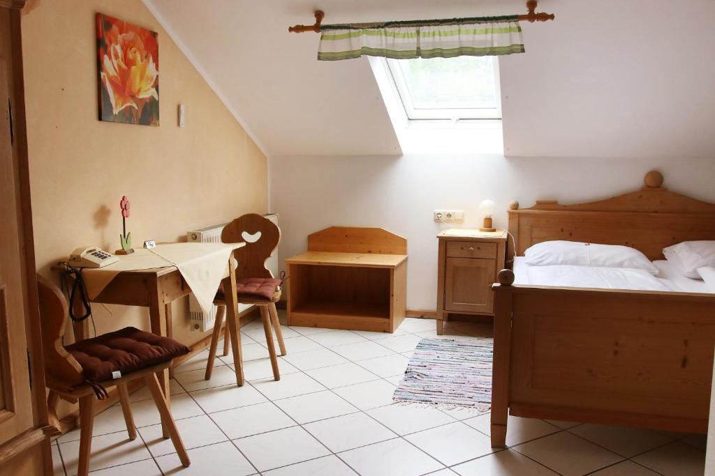 Postel nebo postele na pokoji v ubytování Schellenberger Hof