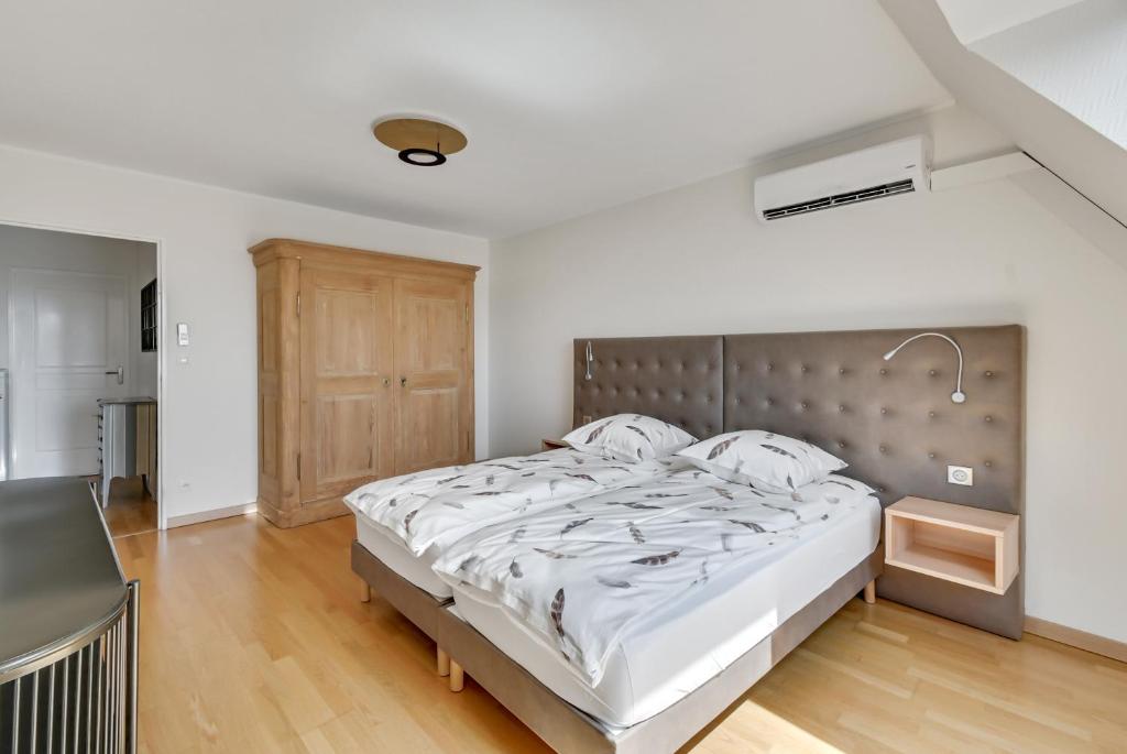 Le Saint-Eloi Luxury Apt private parking with AC 6 pers Colmar old town – photo 29
