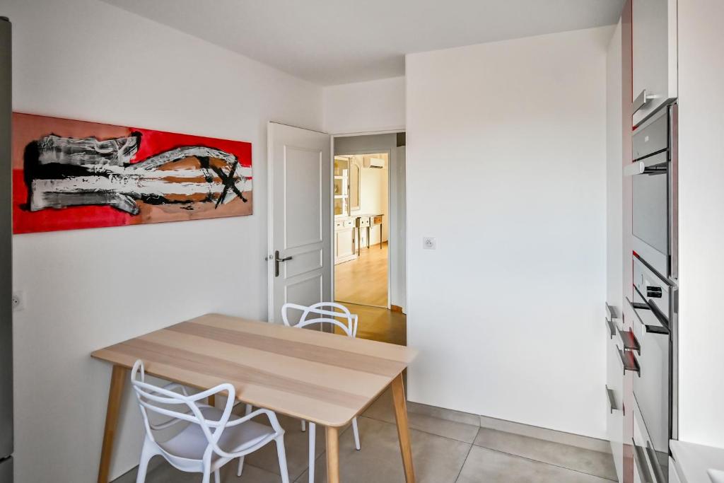 Le Saint-Eloi Luxury Apt private parking with AC 6 pers Colmar old town – photo 17