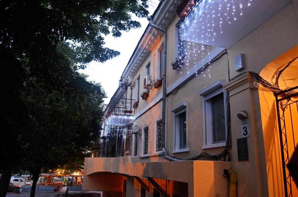 Budova, kde se aparthotel nachází
