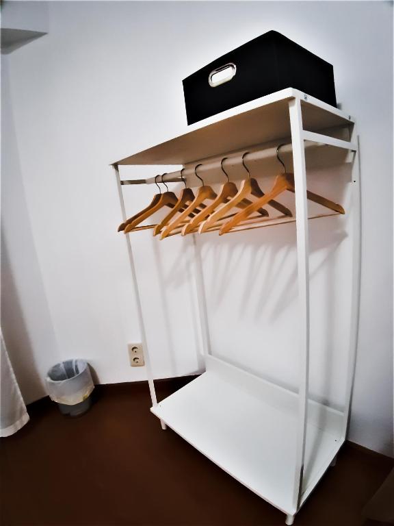 Adamas Bed & Breakfast - 9