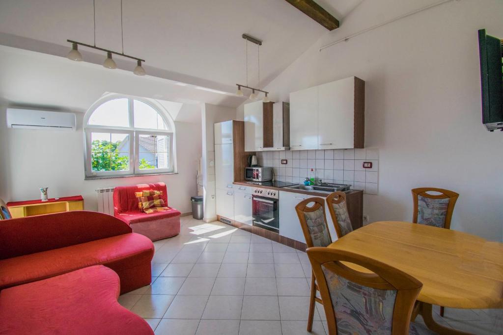 Kuchyň nebo kuchyňský kout v ubytování Apartments Relax near Opatija