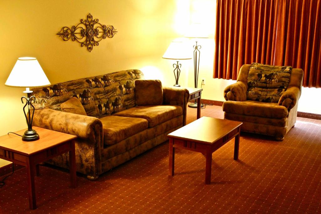 Arbuckle Lodge Gillette photo