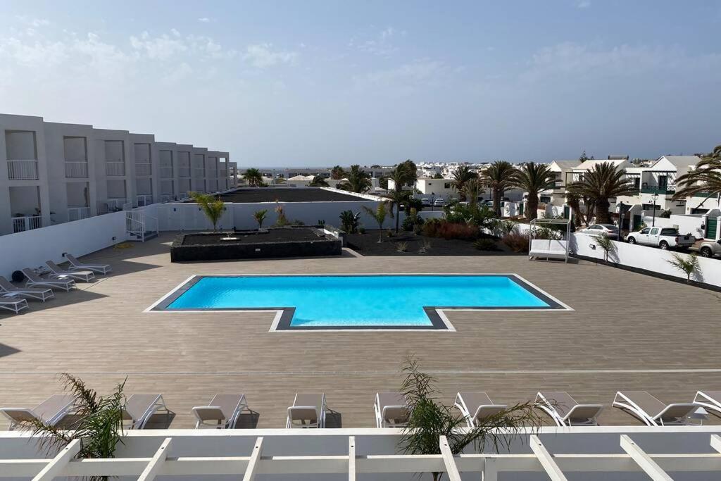 Bazén v ubytování Oasis View Lanzarote nebo v jeho okolí