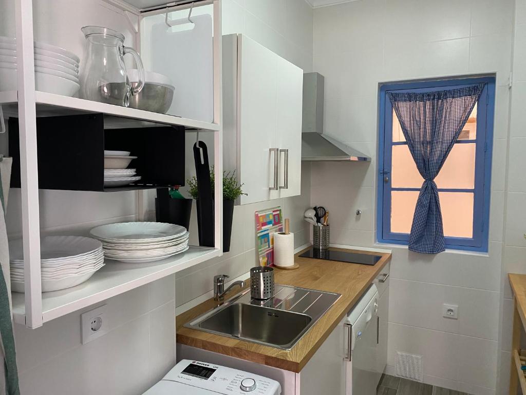 Kuchyň nebo kuchyňský kout v ubytování Apartamento Imperial Sevilla city center