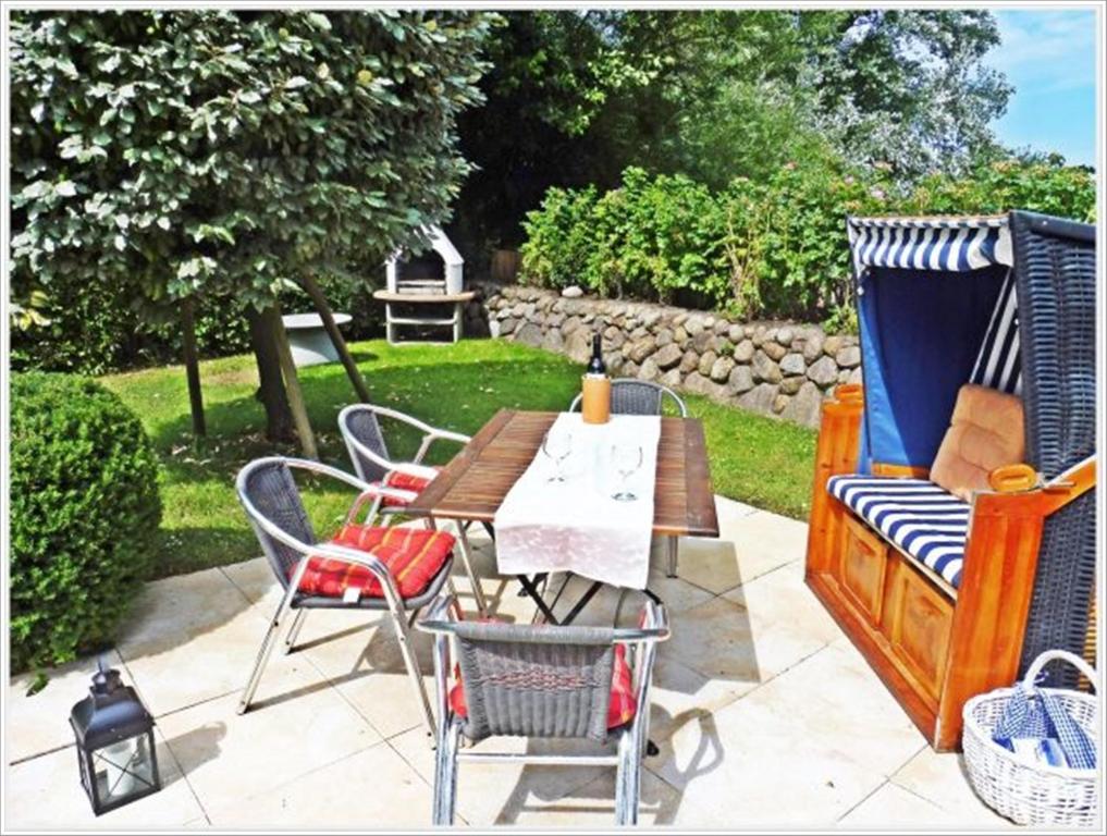 FERIENWOHNUNG DEICHWIESE SYLT-WESTERLAND 2-5 Personen-3 Schlafzimmer-Terrasse