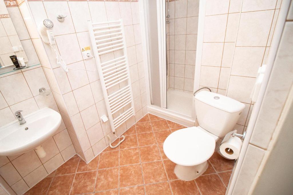 Koupelna v ubytování Hotel Brixen