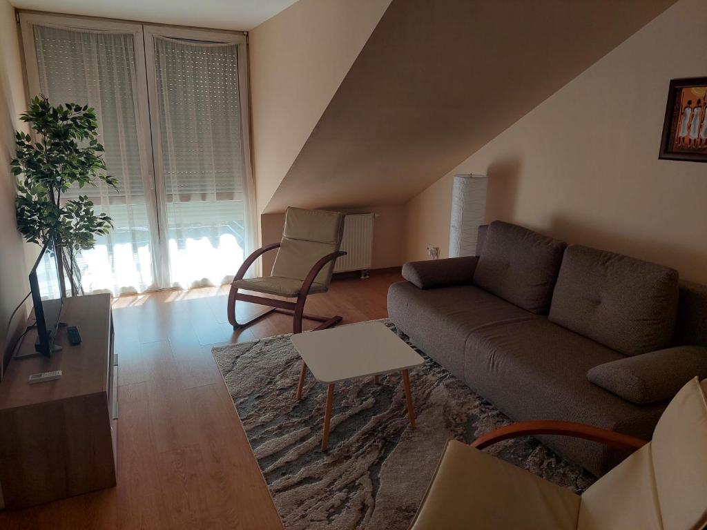 Cserke Napfény Apartman - Apartamento Con Balcón