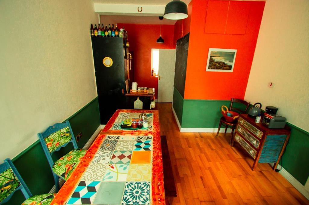 Postel nebo postele na pokoji v ubytování Easkey Hostel