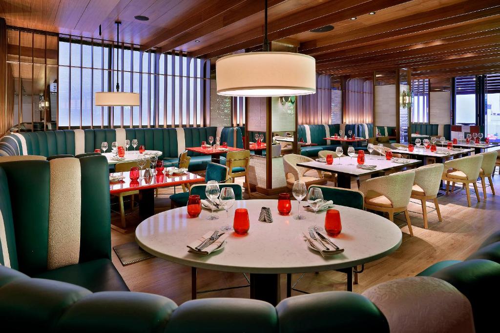 Hard Rock Hotel Madrid 4
