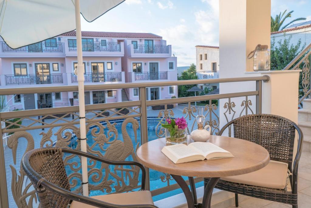 Balkón alebo terasa v ubytovaní Flamingos Hotel Apartments