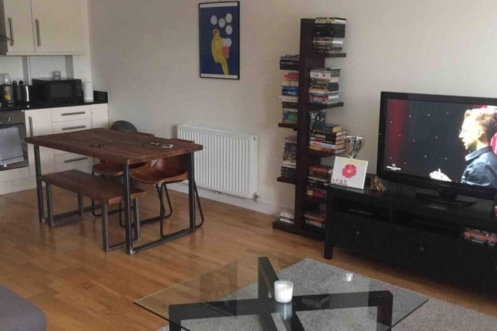 Charming flat in Golders Green with parking space