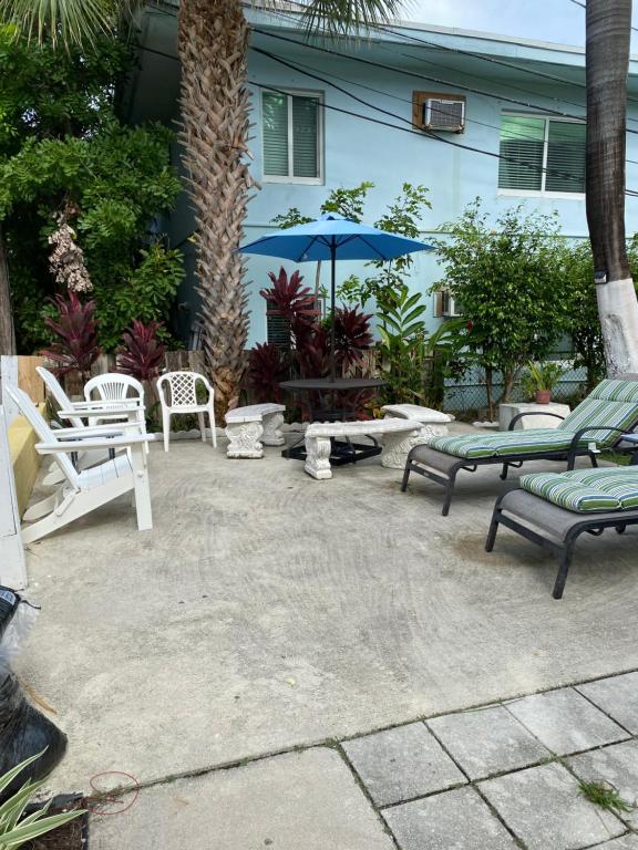 Bazén v ubytování Dee Jay Beach Resort nebo v jeho okolí