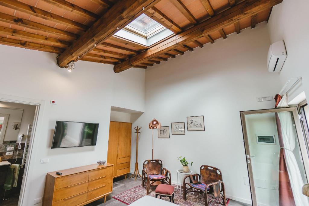 TV a/nebo společenská místnost v ubytování Agriturismo Le Fonti