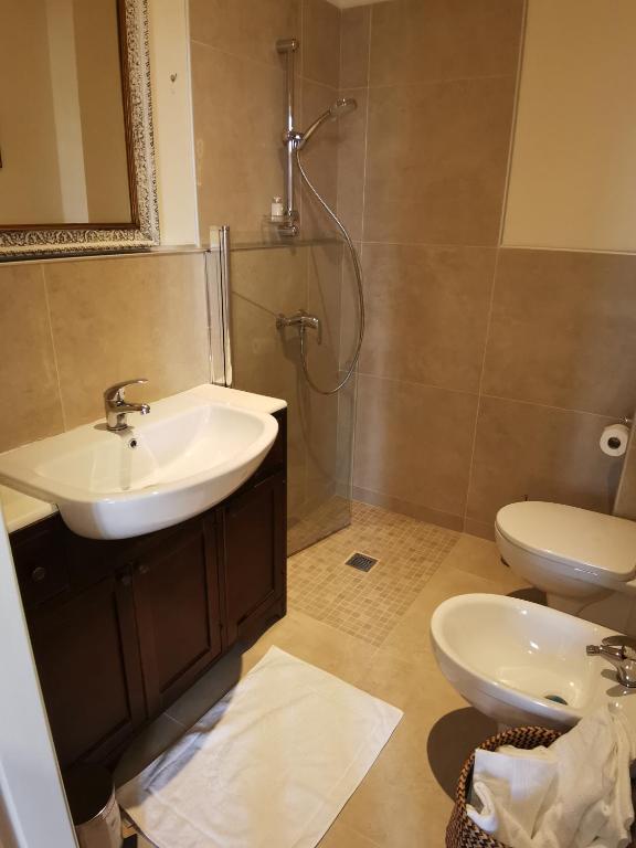 Koupelna v ubytování AriediParma - Rooms&apartments