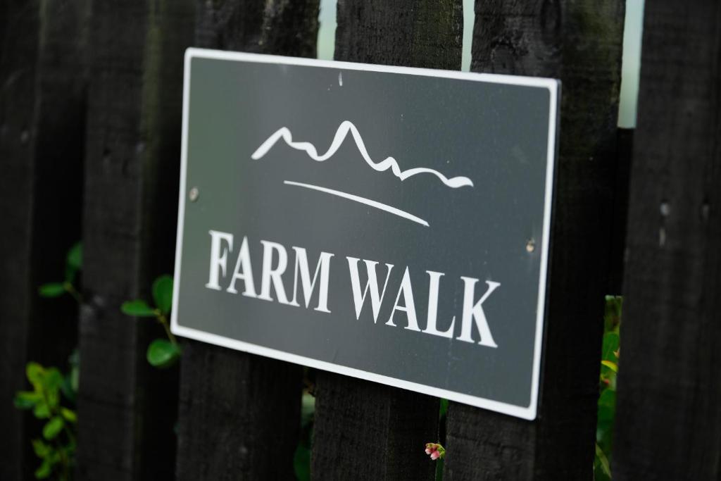 Certifikát, hodnocení, plakát nebo jiný dokument vystavený v ubytování Abhainn Ri Farmhouse