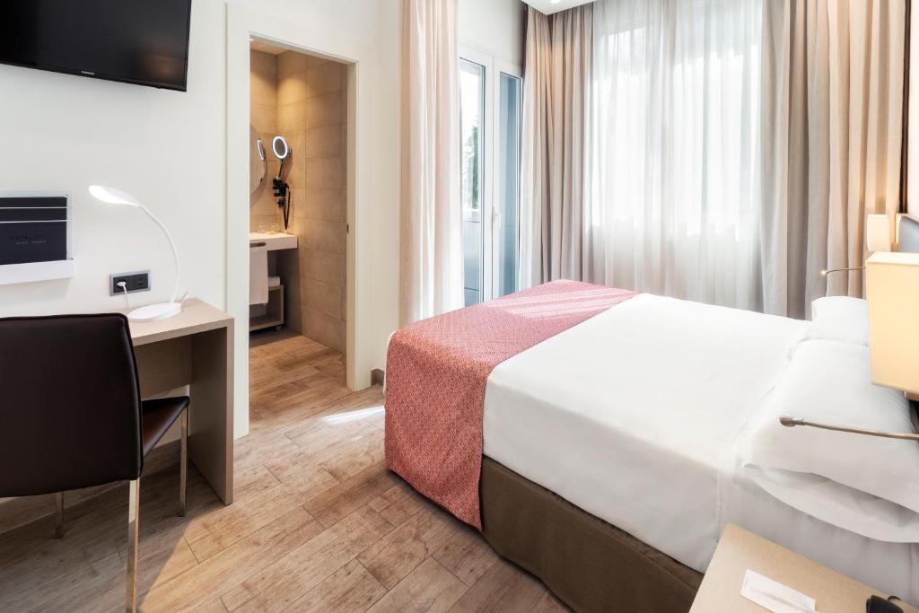 Catalonia Hispalis - Resim 17