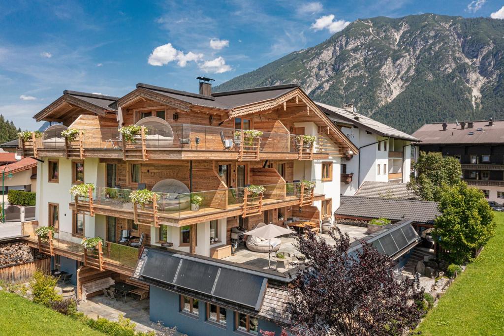 Výhľad na hory alebo výhľad na hory priamo z apartmánového hotela