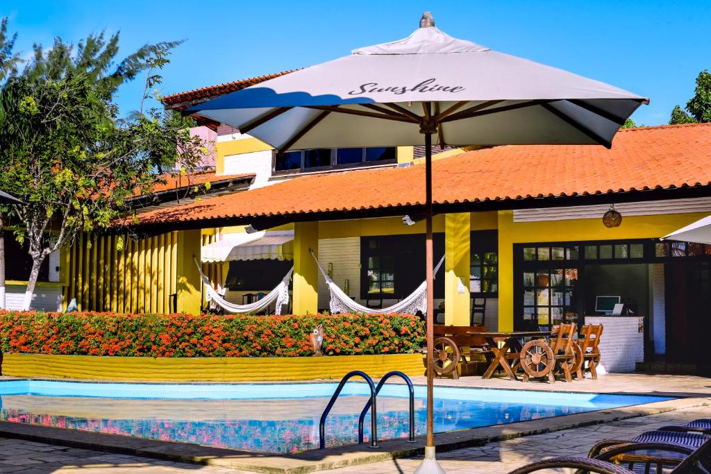 Swimming pool sa o malapit sa Sunshine Hotel Cumbuco