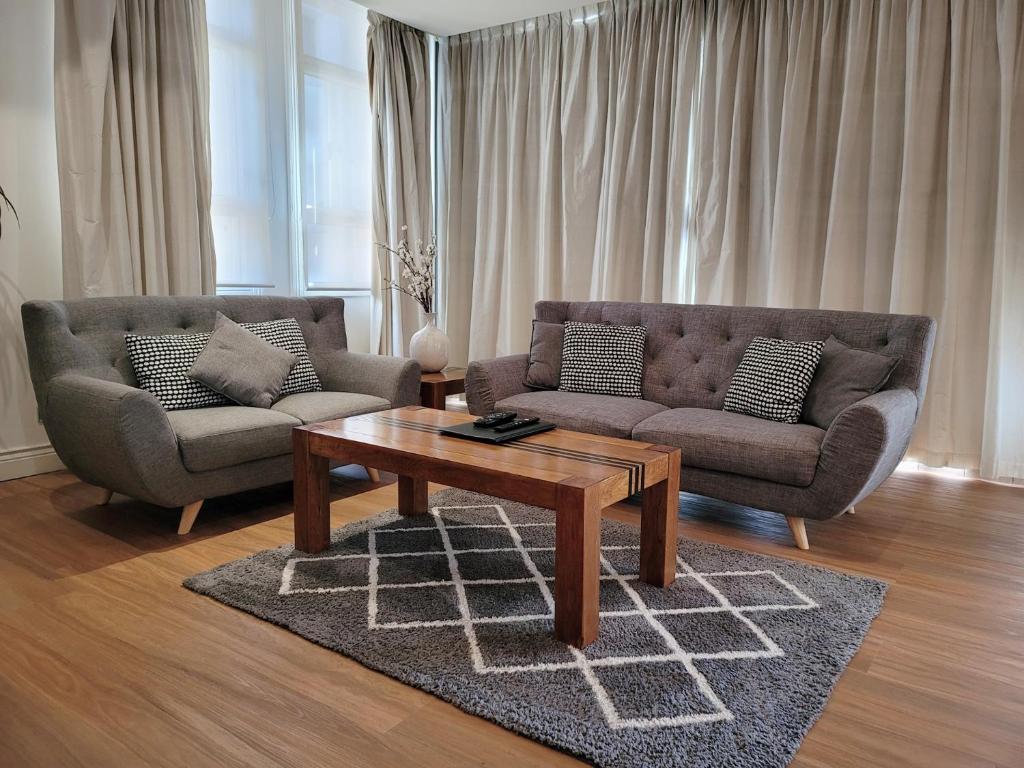 MacArthur Chambers - Resim 18