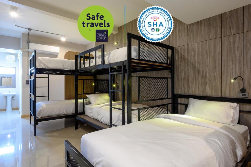 Grand Hotel Buriram - Bunk Bed In Mixed Dormitory Room