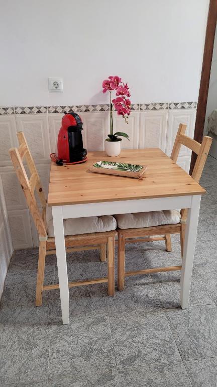 Príslušenstvo na prípravu kávy alebo čaju v ubytovaní FREE parking, 40 meters from the beach, WI-FI, AC