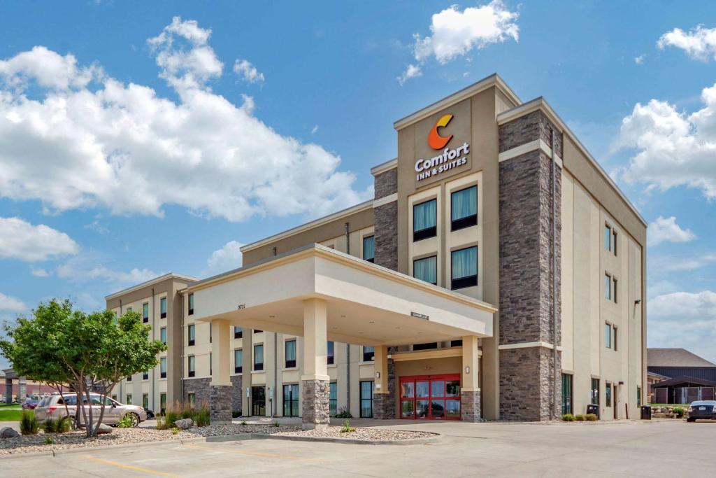 uma representação de um edifício hoteleiro em Comfort Inn & Suites Avera Southwest em Sioux Falls