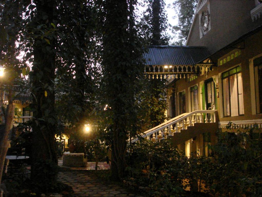 Zahrada ubytování INDeco Lake Forest