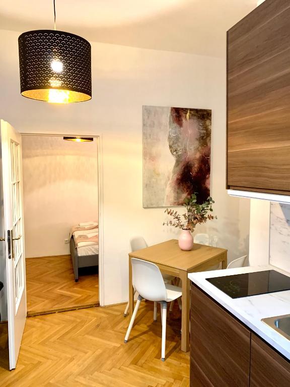 Royal Route Residence - Apartment - Ground Floor