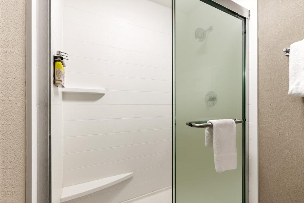 Holiday Inn Express Portland SE - Clackamas Area by IHG photo