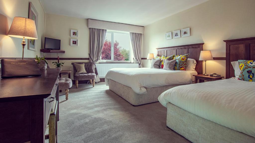 Ardagh Hotel & Restaurant - Triple Chambre (1 Lit Double + 1 Lit Simple)