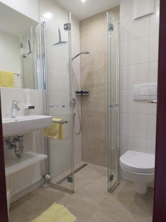A bathroom at Sportpension Thayer