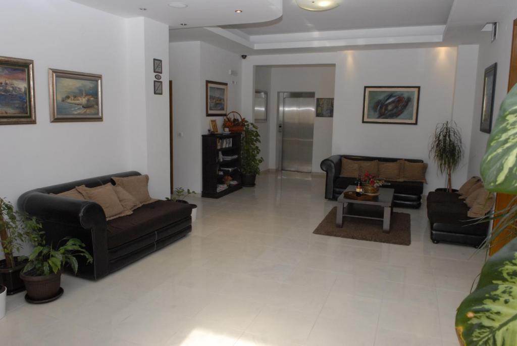 Apartments Butua - 15