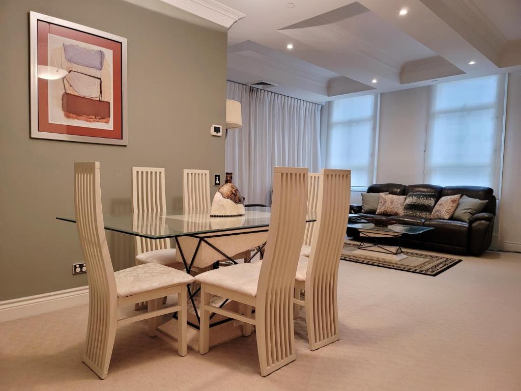 MacArthur Chambers - Resim 32