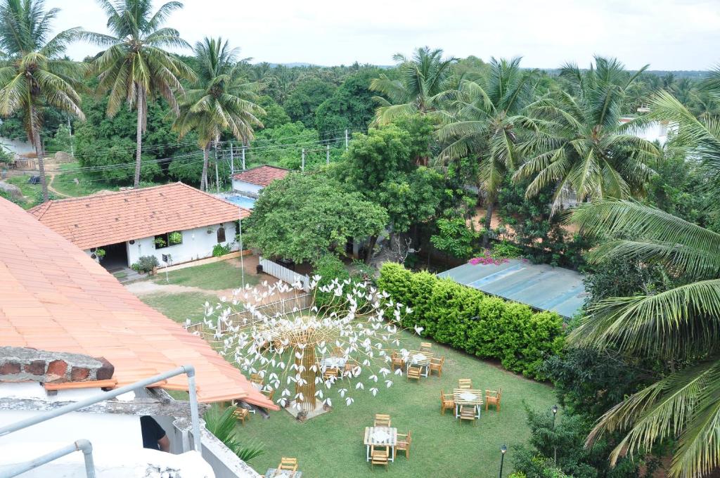 Seed Resort - Housity