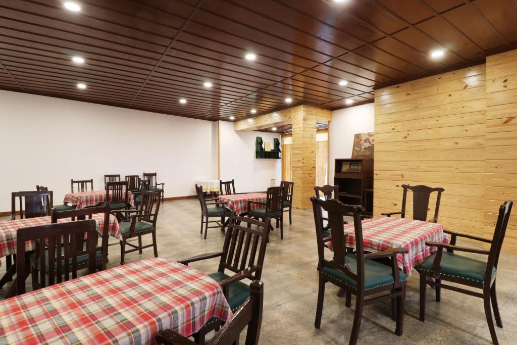 Restaurace v ubytování Hotel Himalayan Club