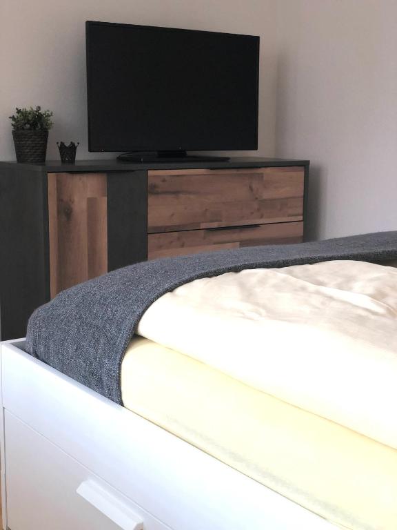 Mida Gästehaus - Two-Bedroom Apartment With Shared Kitchen