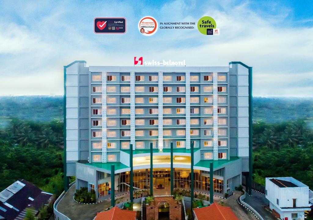 Gedung tempat hotel berlokasi