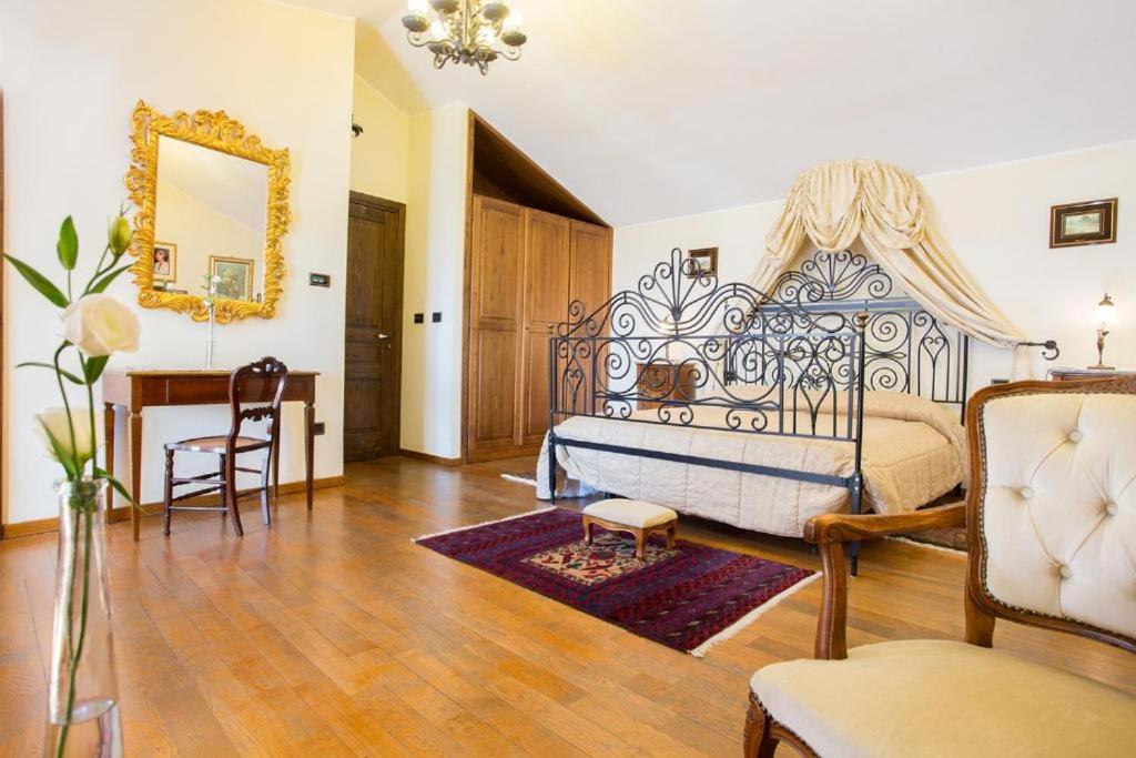 Castello di Altomonte - Queen Suite Con Bagno Spa