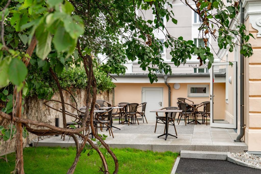 Budova, kde se aparthotel nachází