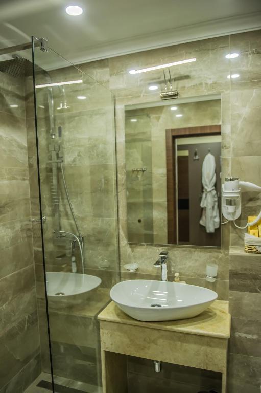 Bernardazzi Grand Hotel - Standard Queen Room